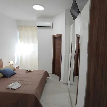 Da Margot Ammobiliato * レッジョ・ディ・カラブリア