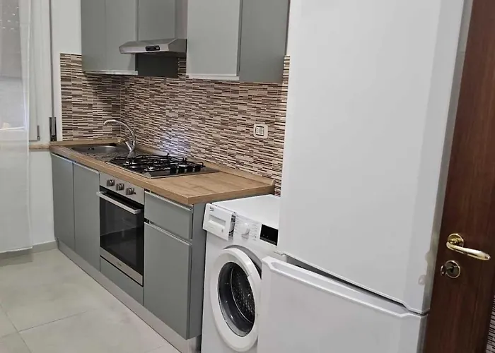 Da Margot Ammobiliato アパート レッジョ・ディ・カラブリア